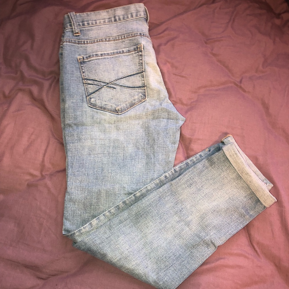 Light wash boyfriend jeans